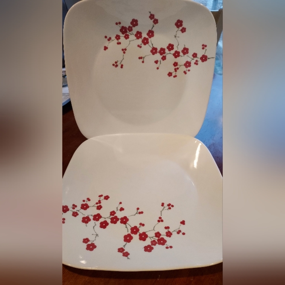 Corelle Corning Hanami Garden Pattern Square 10 1/2” Dinner Plates Red Floral 2